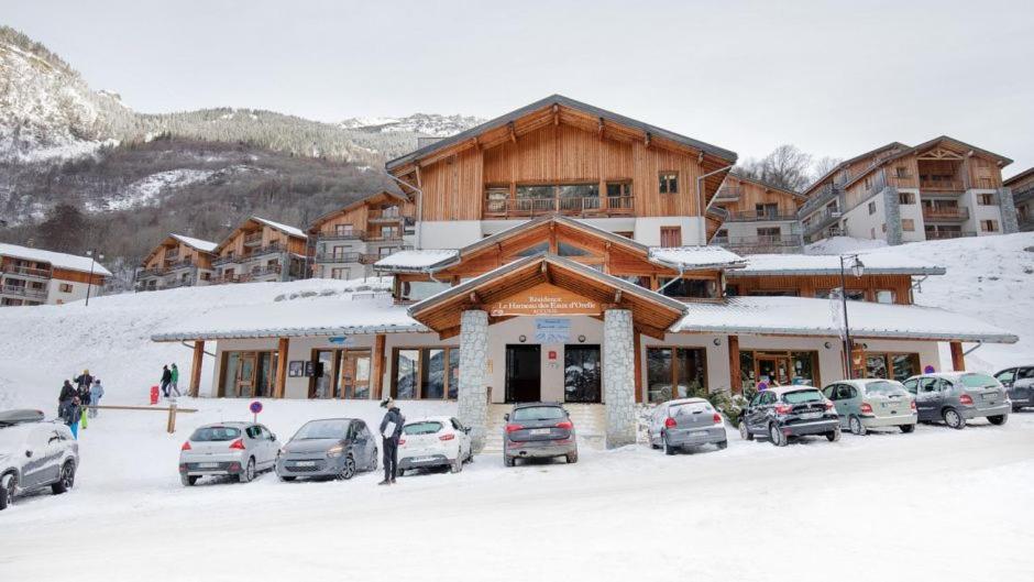 Les 3 Vallees, Montagnard Avec Et Piscine Apartment