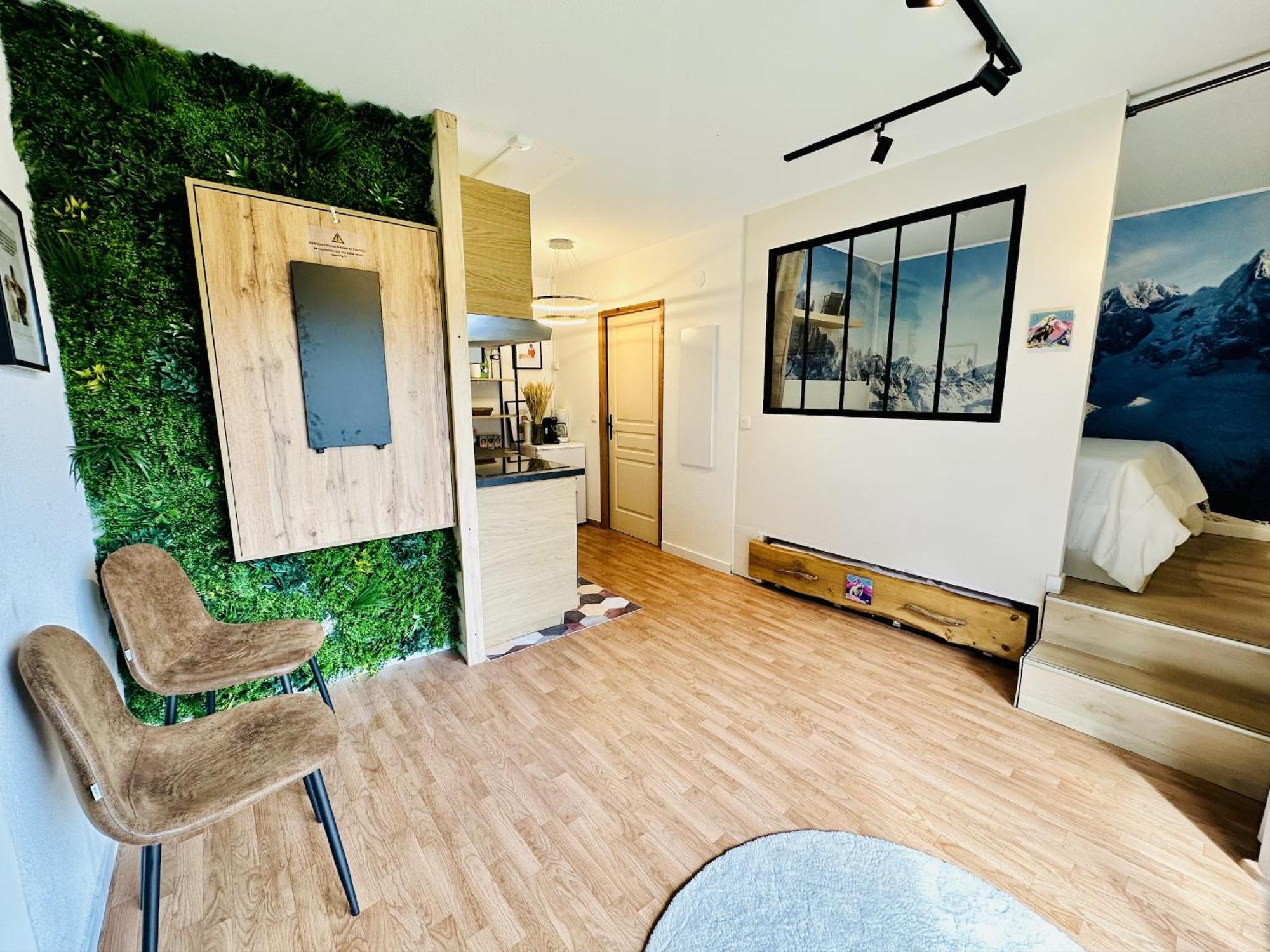 Apartment Les 3 Vallees, Montagnard Avec Et Piscine Orelle