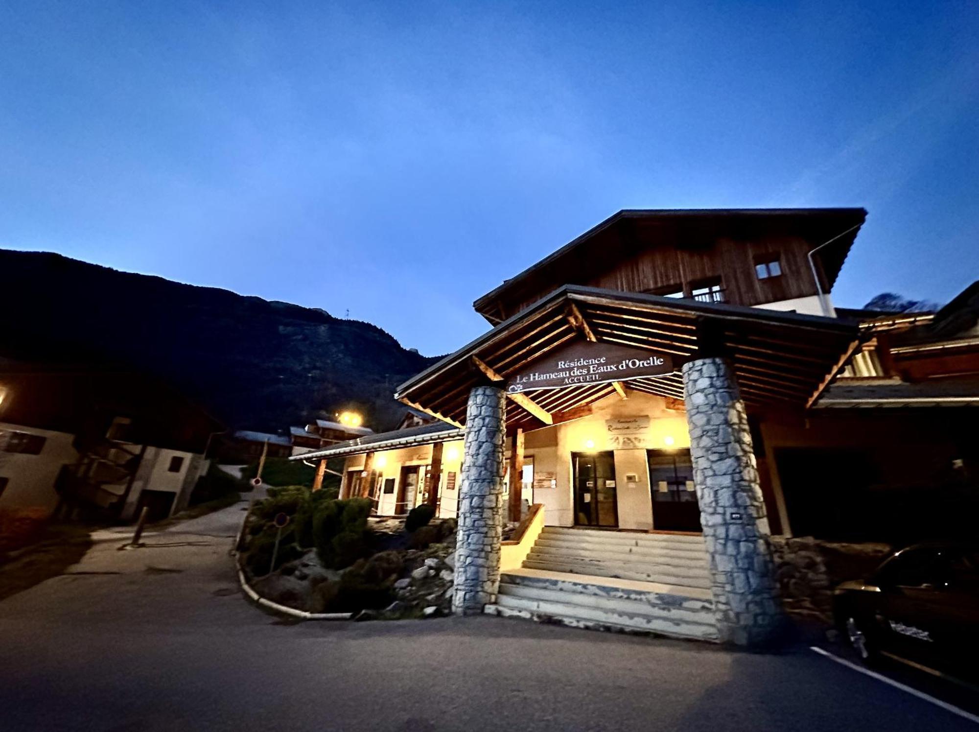 Apartment Les 3 Vallees, Montagnard Avec Et Piscine *